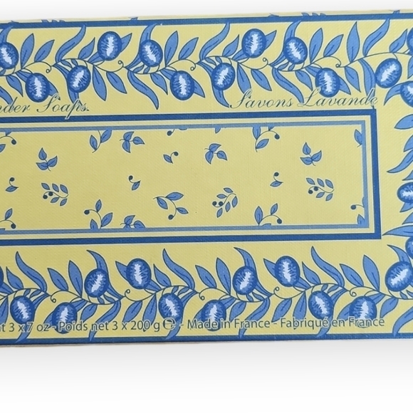 Lorcos French Lavender Soaps Set of 3 Soaps NIB - Picture 8 of 9